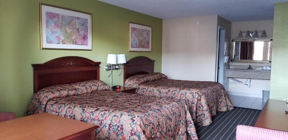 Double Room with Two Double Beds - Non-Smoking interior